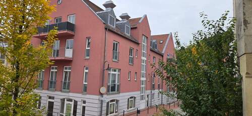 Ansicht.jpg - Sehr ruhige, geräumige 2,5-Zimmer-Wohnung mit Einbauküche im Herzen von Rottenburg zu vermieten.