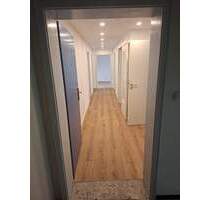 Provisionsfrei: Komplett sanierte familienfreundliche 4-Zi.-Wohnung in Unterhaching