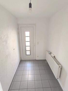 Diele - 4 Zimmer Doppelhaushälfte in Kleinblittersdorf-Sitterswald