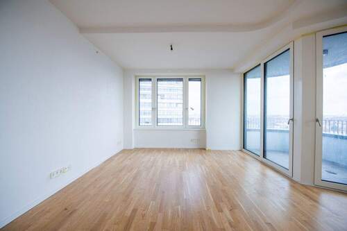 Wohnzimmer - Etagenwohnung mit 71,90 m&sup2; in Berlin zum Kaufen