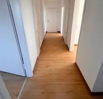 Moderne 4-Zimmer-Wohnung mit Tageslichtbad und viel Helligkeit - Solingen Solingen-Mitte