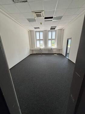Bild 1 - Attraktive Gewerbefläche in Top-Lage - 480 m² direkt am Hauptbahnhof - All-in-Miete