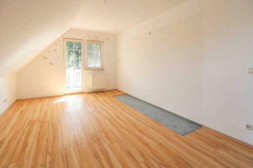 Schlafzimmer DG (2) - 