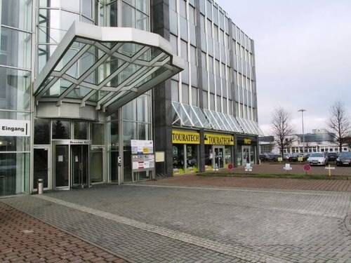 Eingang und Vorplatz - 1 Zimmer Büro zur Miete in Kassel