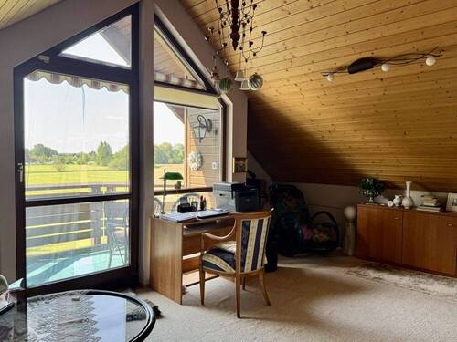 Wohnraum mit Balkon OG - 