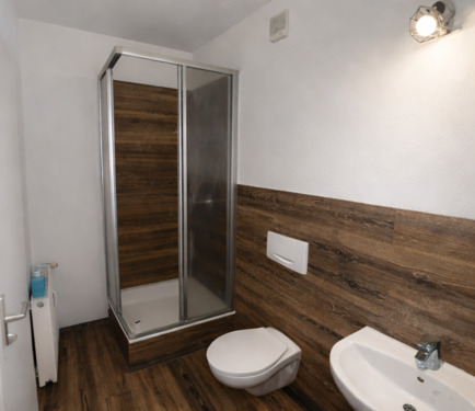 Bad - 2 Zimmer Etagenwohnung zur Miete in Erfurt