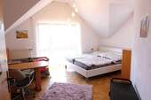 Schlafzimmer DG - 