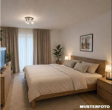 Schlafzimmer - MUSTER - 2 Zimmer Etagenwohnung zum Kaufen in Viernheim