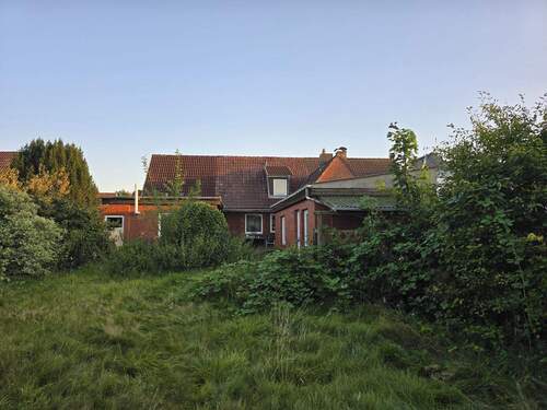 Garten - Mehrfamilienhaus, Wohnhaus mit 135,00 m² in Husum zum Kaufen