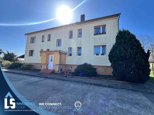 Hausansicht - 1 Zimmer Etagenwohnung zur Miete in Cröchern