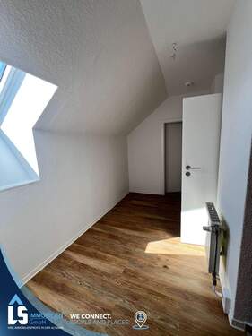 Flur - Etagenwohnung mit 29,70 m&sup2; in Cröchern zur Miete