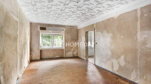 1. OG Schlafzimmer 2 - 