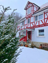 Haus im Winter.png - 7 Zimmer Einfamilienhaus in Edertal