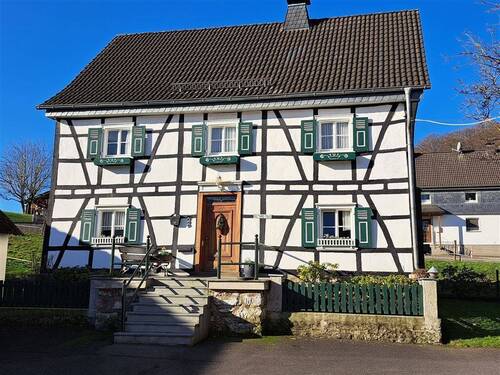 20230213_104326 - Altes Fachwerkhaus mit Stallungen, Scheunen und vielfachen Gestaltungsmöglichkeiten