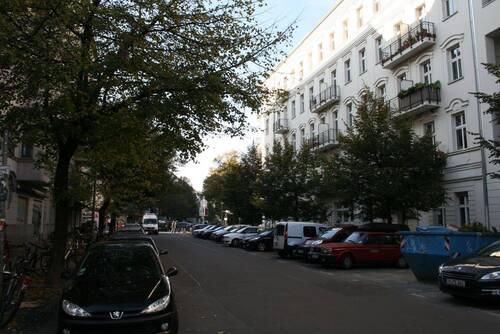 Richtung Helmi.jpg - 2 Zimmer Etagenwohnung zum Kaufen in Berlin