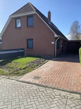 Hausansicht - 5 Zimmer Einfamilienhaus zur Miete in Krummhörn / Pewsum