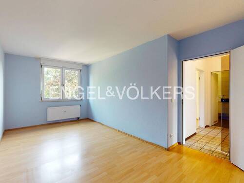 Großzügiges Schlafzimmer - 