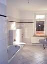 Bad mit Wanne Muster - 1 Zimmer Etagenwohnung zur Miete in Taucha