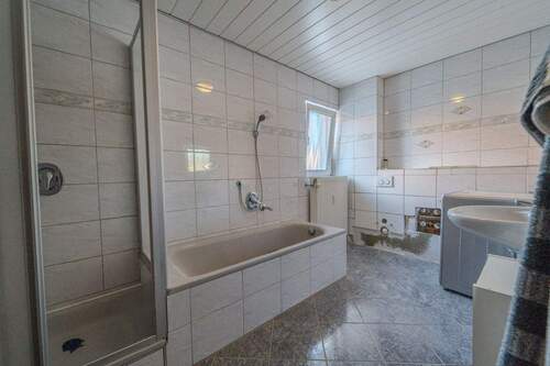 Badezimmer EG - 