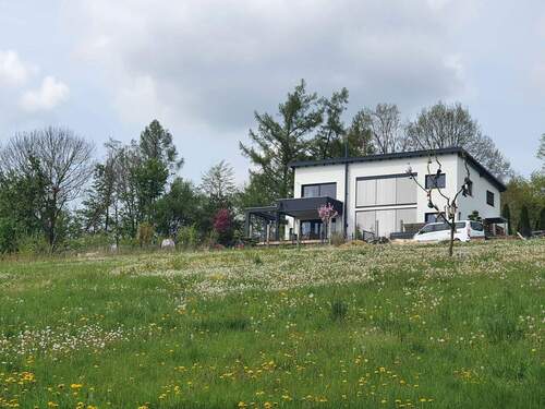 Außenansicht Süden - 9 Zimmer Einfamilienhaus in Taufkirchen