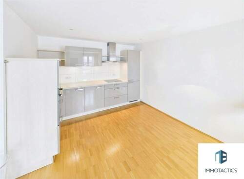 Küche (KI-geräumt) - 3 Zimmer Etagenwohnung in Bad Kreuznach