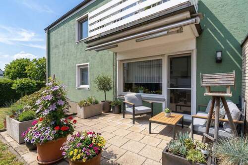 Terrassenbereich KI generiert - 