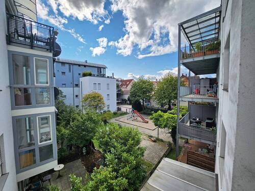 Aussicht - Moderne 2-Zimmer-Wohnung mit Balkon und Stellplatz