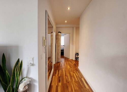 Flur - 2 Zimmer Etagenwohnung in Stuttgart
