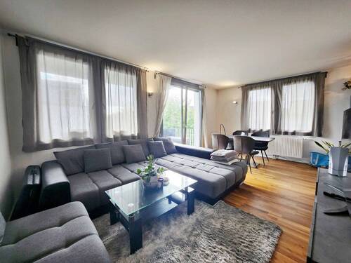 Wohnzimmer - Etagenwohnung mit 63,00 m² in Stuttgart zum Kaufen