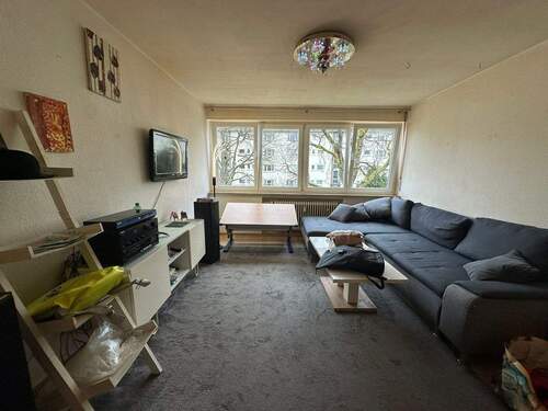 Wohnzimmer.jpeg - 1 Zimmer Etagenwohnung zur Miete in Baden-Baden