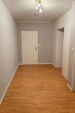 Flur - 3 Zimmer Etagenwohnung zum Kaufen in Mannheim