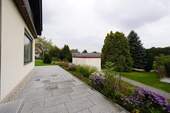 Terrasse - 6 Zimmer Mehrfamilienhaus, Wohnhaus in Warthausen