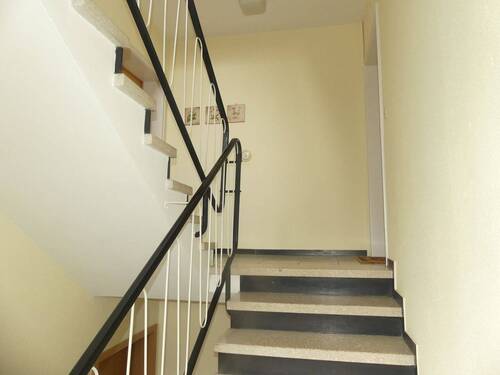 Treppenhaus - 1 Zimmer Etagenwohnung zur Miete in Sigmaringen