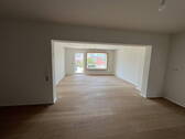 Bild 1 - A+ Traumwohnung mit Garten: barrierefreies Wohnen auf Neubau-Niveau mit PV & Wärmepumpe