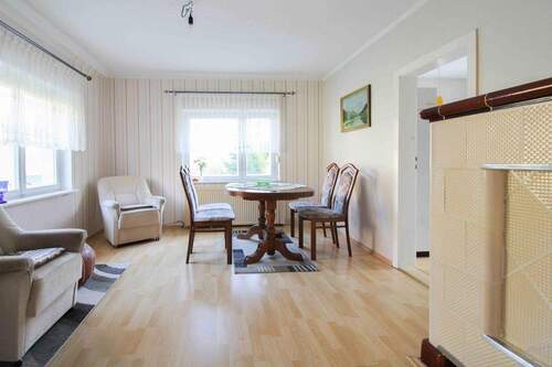 Wohnzimmer 1. OG Ansicht 01 - 