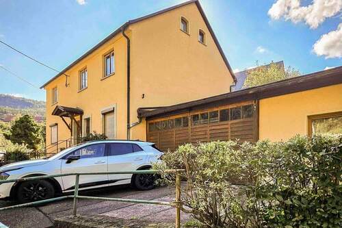 Hausansicht straßenseitg 02 - 7 Zimmer Einfamilienhaus in Reinhardtsdorf-Schöna