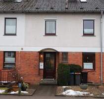 EXCLUSIV! REIHENMITTELHAUS MIT VOLLKELLER UND SPITZBODEN - Norderstedt Garstedt