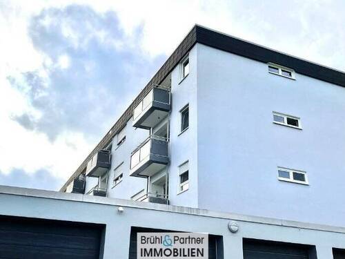 Fassade und Balkon neu - 