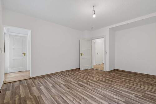 Wohnzimmer - 3 Zimmer Etagenwohnung zum Kaufen in Karlsruhe / Knielingen