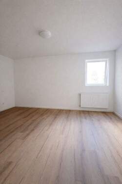 Schlafzimmer - 2 Zimmer Etagenwohnung zur Miete in Kusel