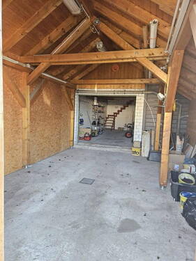 Garage - 
