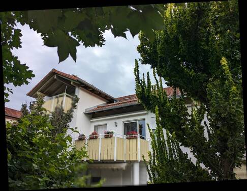 Außenansicht - Wohntraum pur ! Exklusive Wohnung mit großem Balkon in Sauerlach