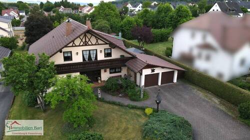 Straßenansicht - 