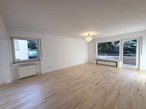 Wohn- und Esszimmer - 