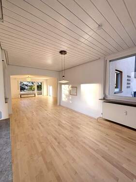 Wohn- und Esszimmer - 