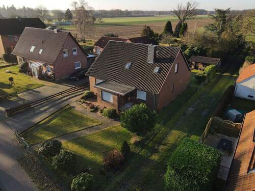 Draufsicht Haus - Kernsaniertes Einfamilienhaus 180qm3 mieten