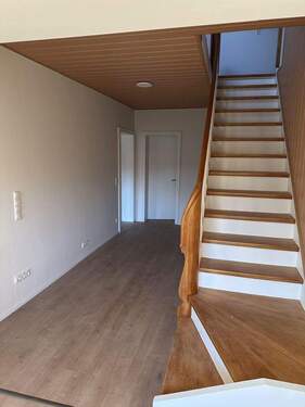 Flur EG - Einfamilienhaus mit 180,00 m&sup2; in Rodewald zur Miete