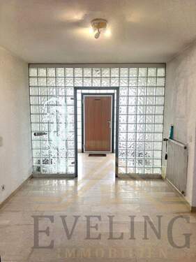 Eingangsbereich - 6 Zimmer Einfamilienhaus zum Kaufen in Scheßlitz