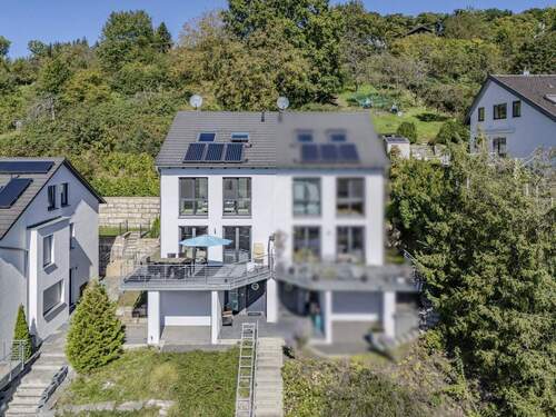 Hausansicht - 5 Zimmer Doppelhaushälfte zum Kaufen in Reichenbach an der Fils