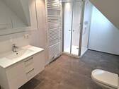 Geräumiges Badezimmer - 